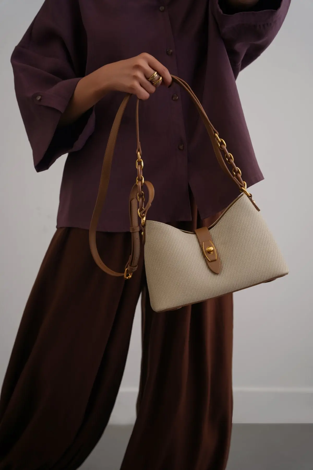 Razor Crossbody Bag 1