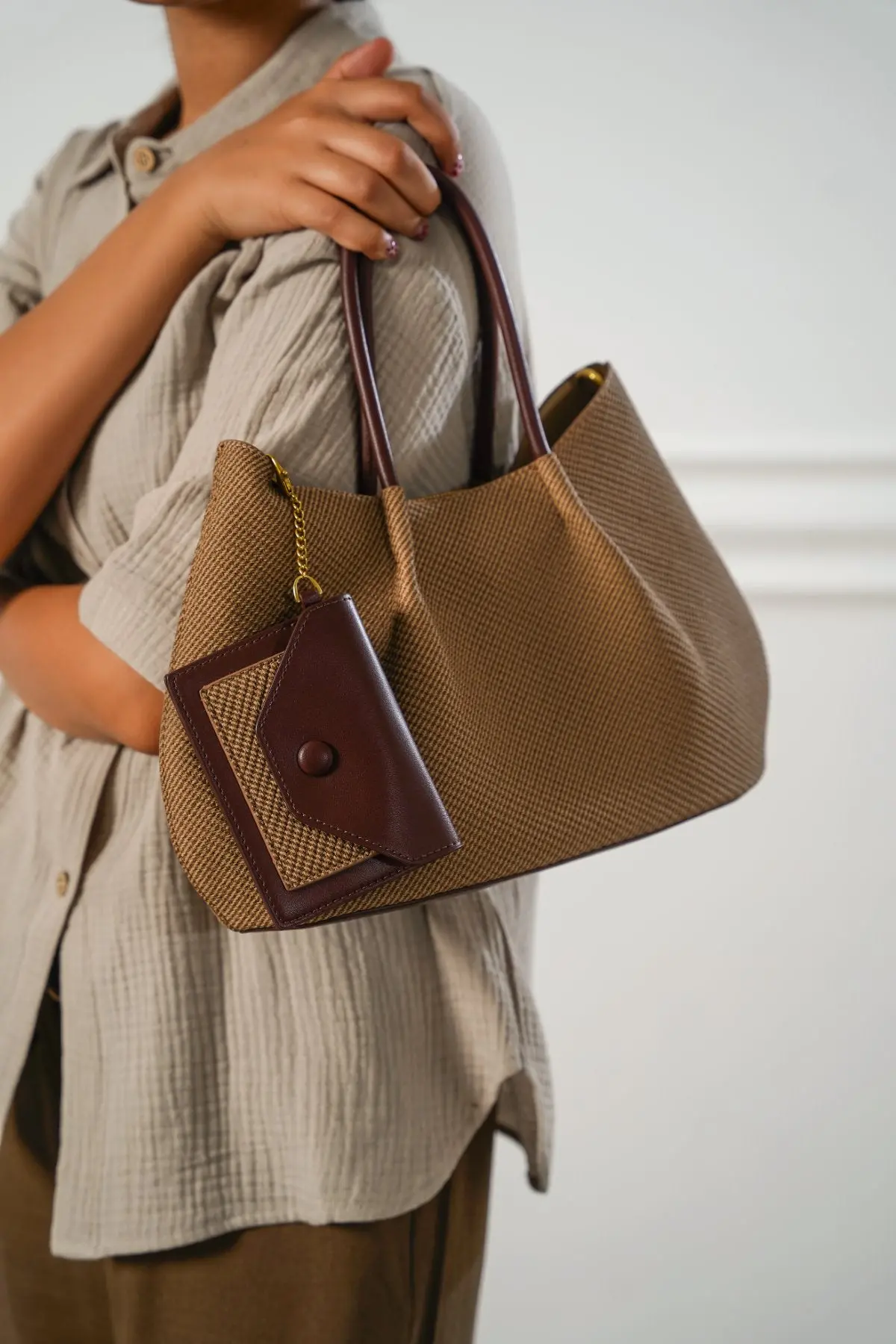 Karakoy Top-Handle Tote 1