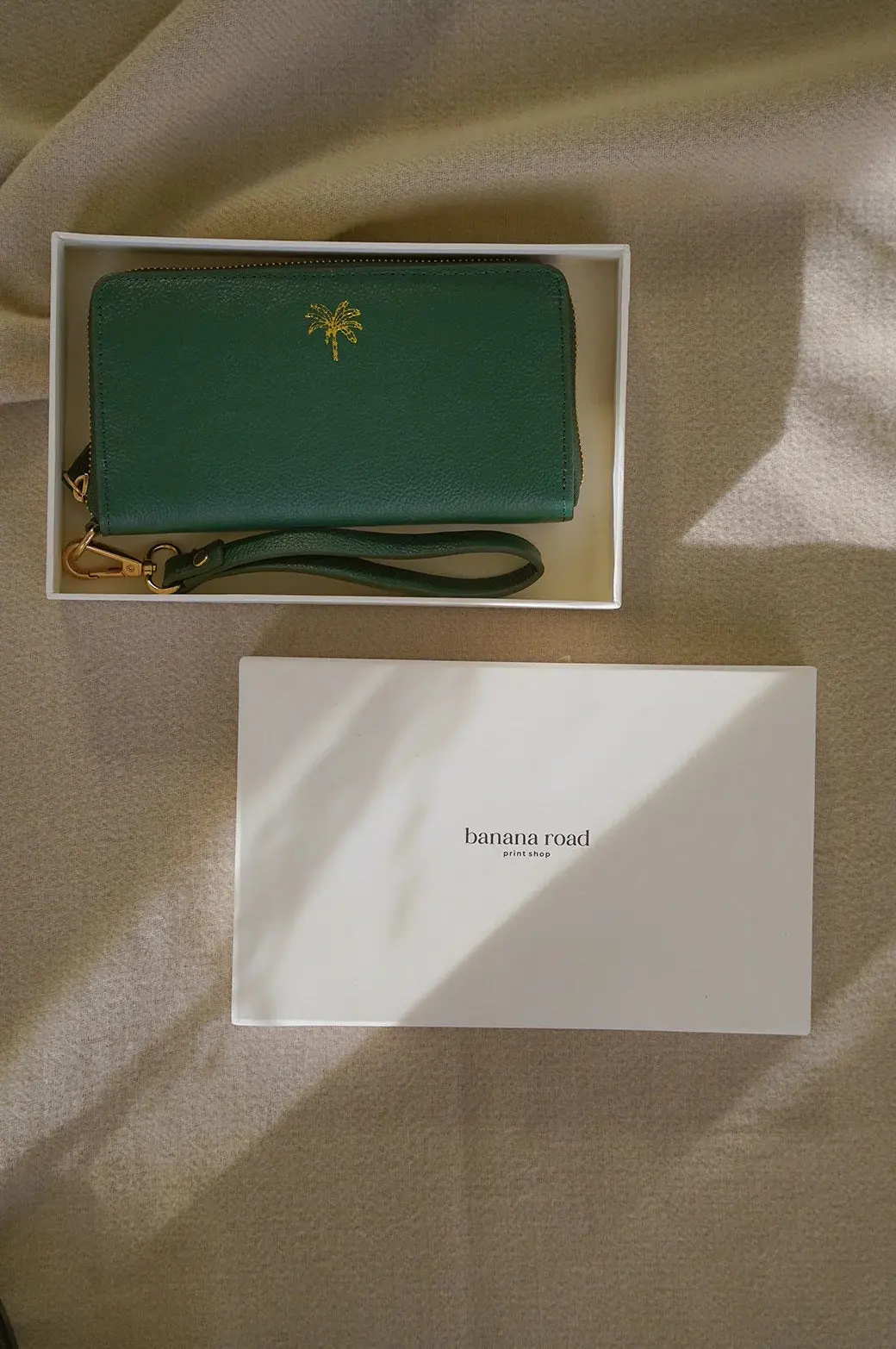 Resort Leather Wallet 1
