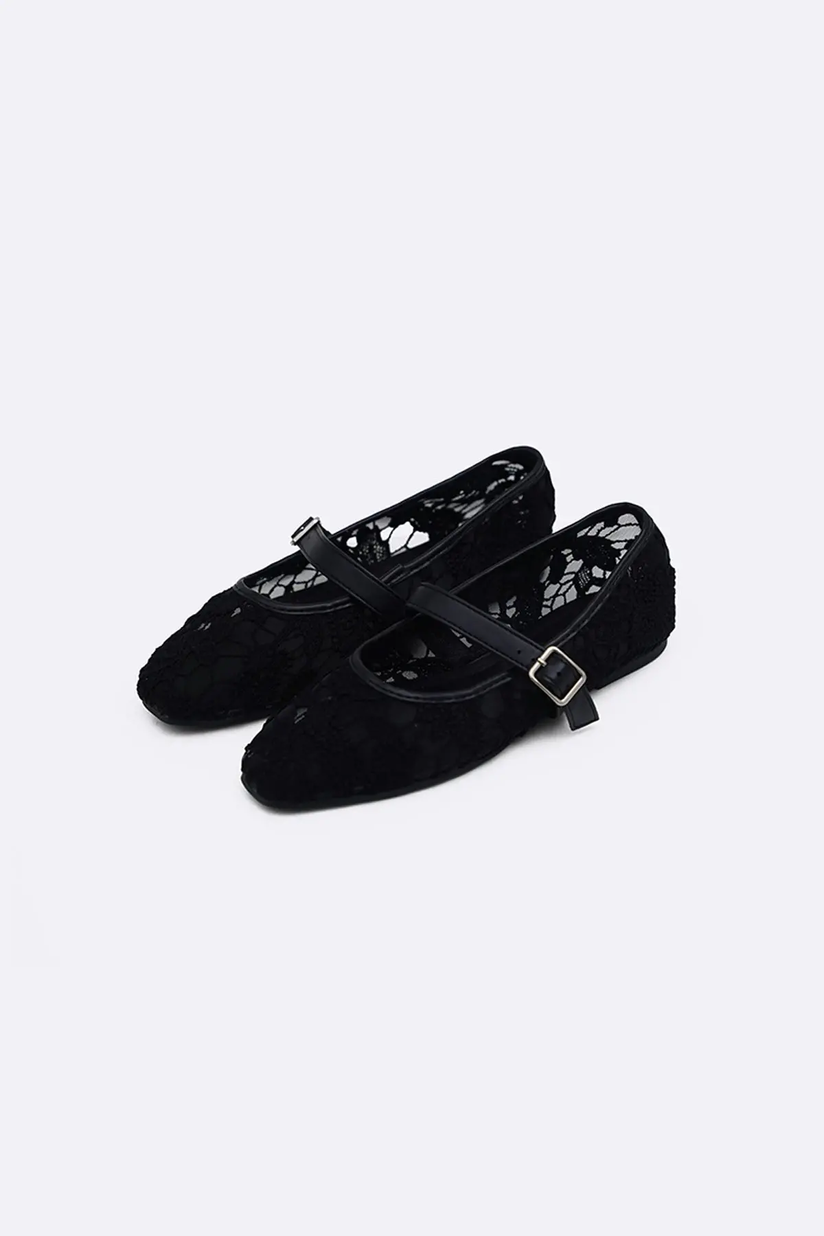 Lace Mary-Janes 1