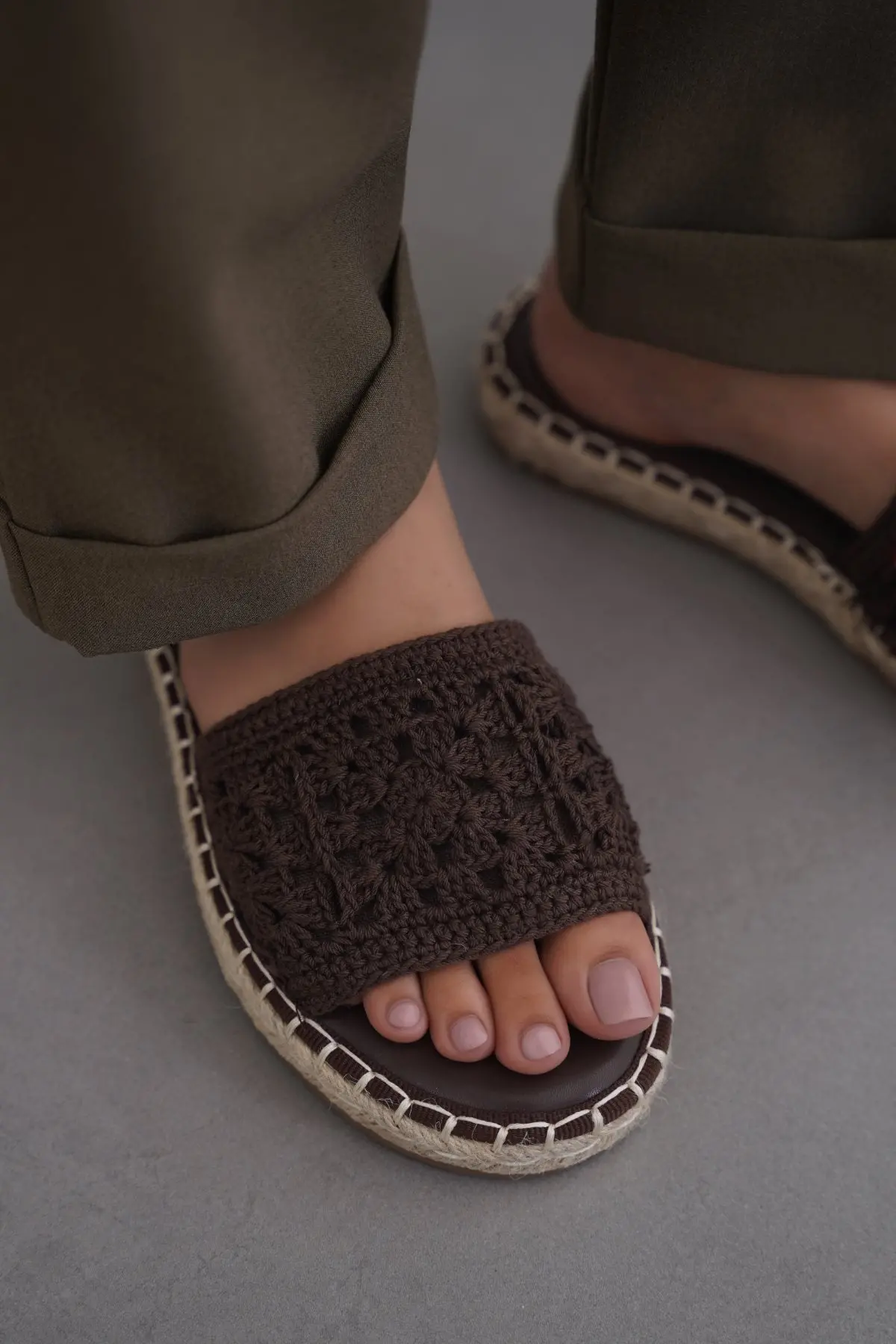 Roma Woven Slides 4