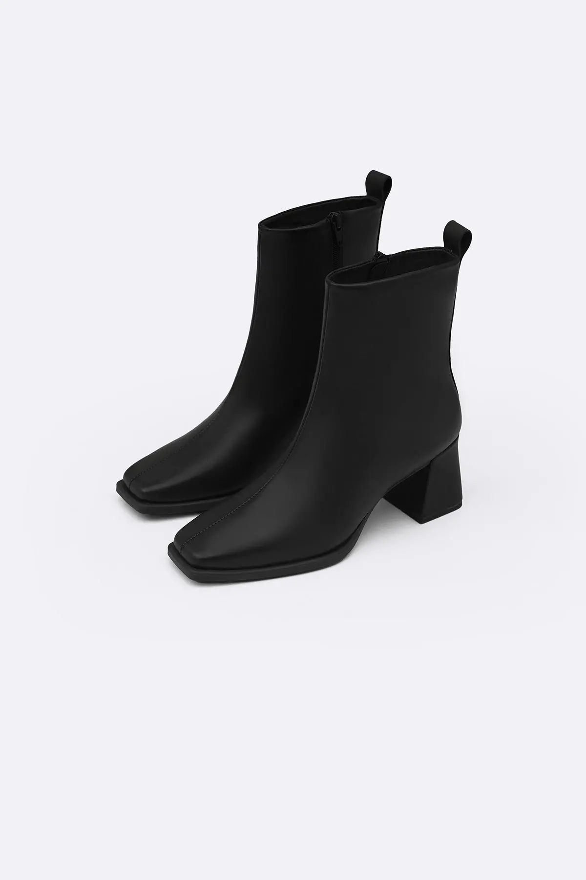 Top-Stitch Leather Boots 1