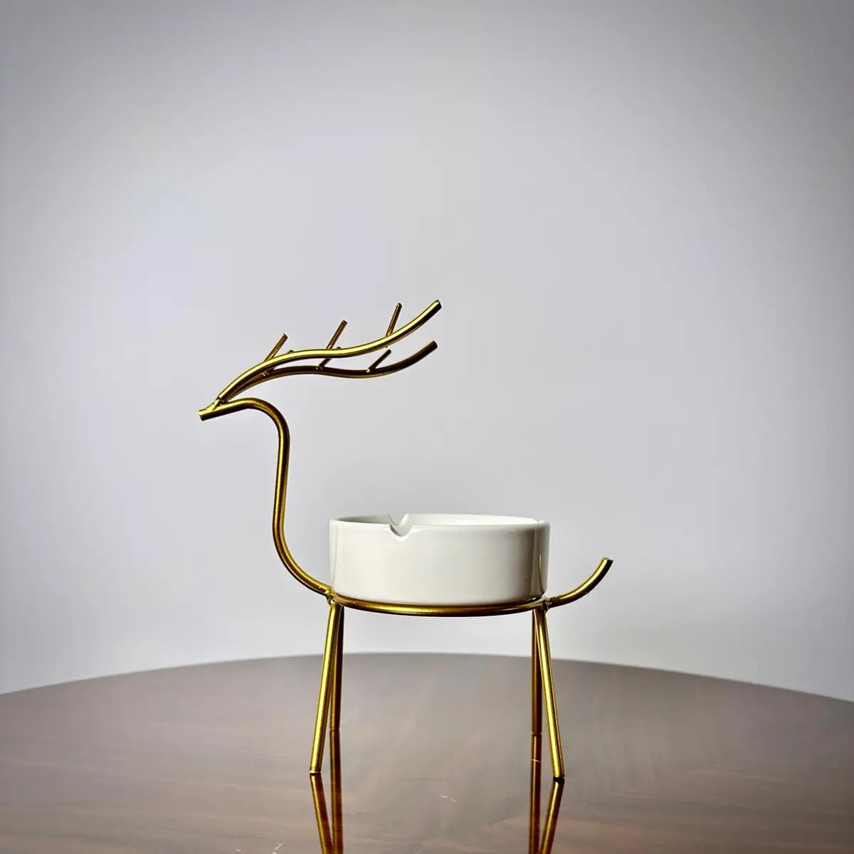 Metallic Golden Gazelle Style Ash Tray Decor For Table And Home 1
