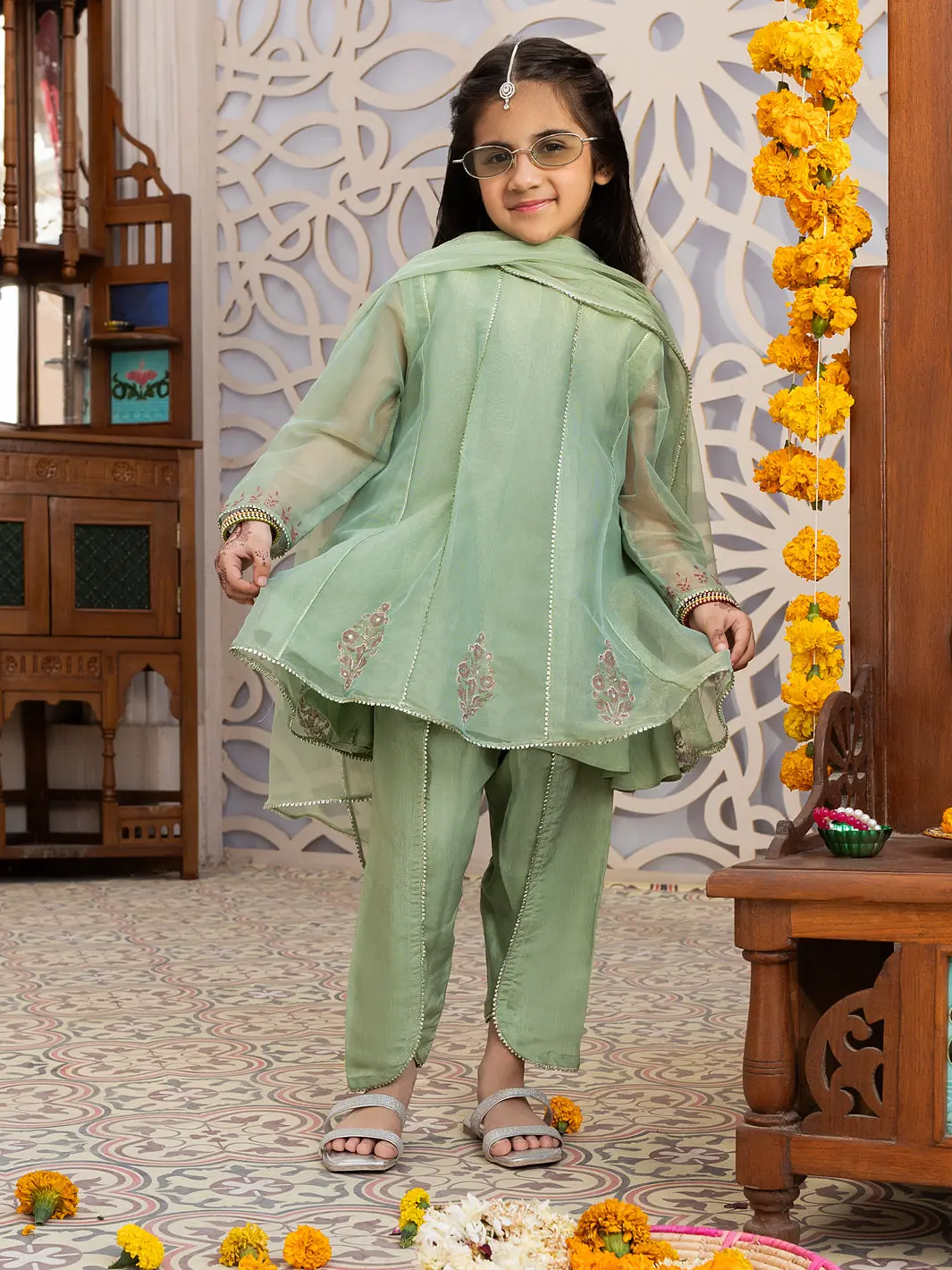 Light Green Shimmer Net 3Pc Stitched - Algr-3Ps-Ls-010 1