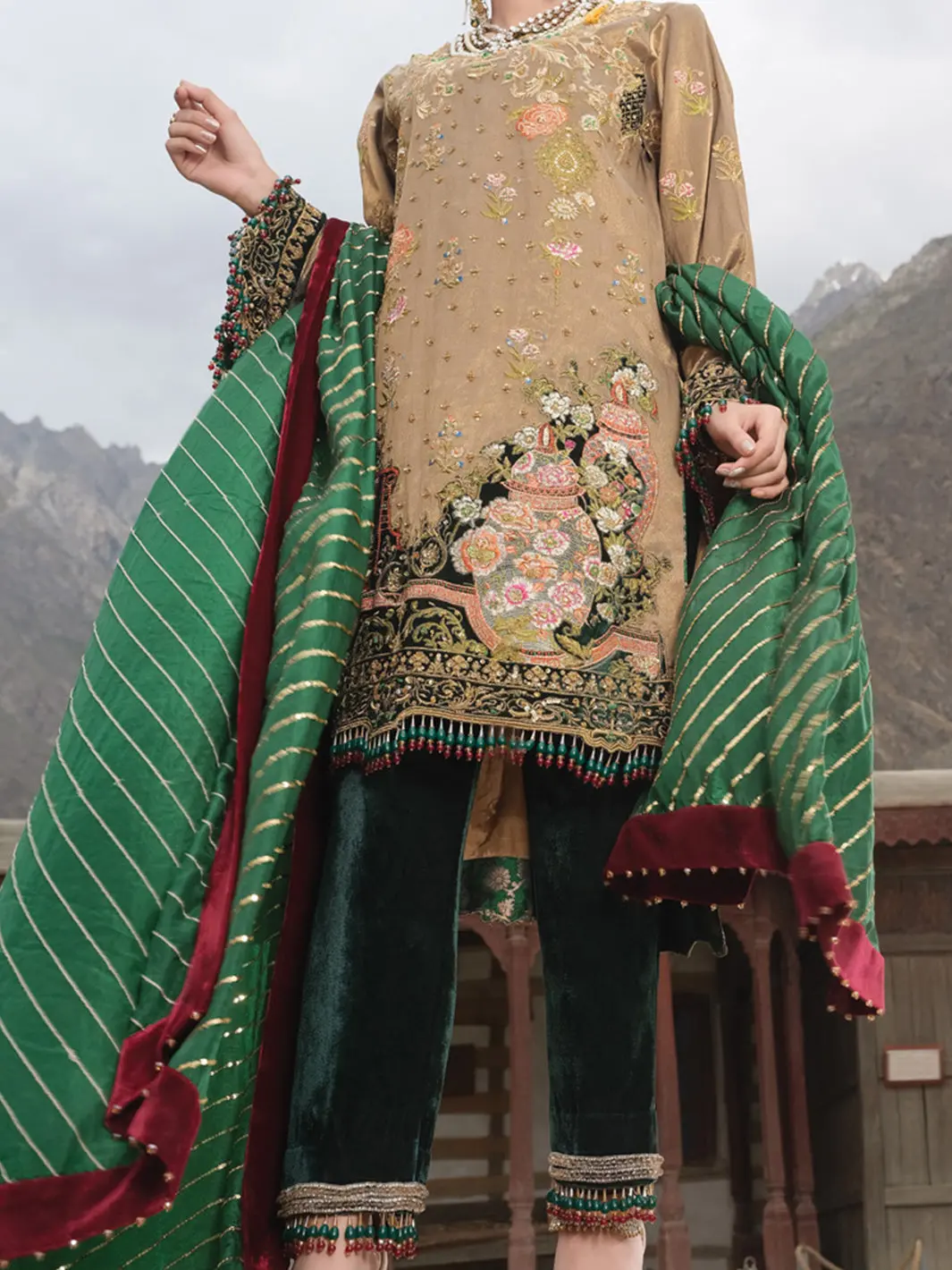 Golden Khaddi Net 3 Piece Formal Suit - Ls-274 1