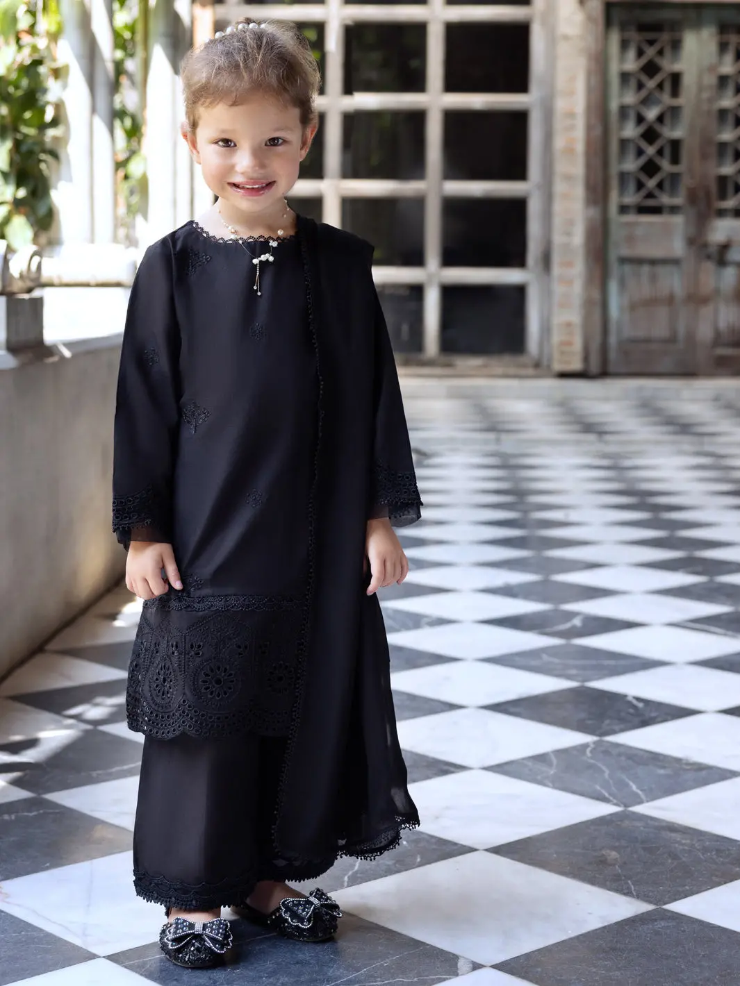 Black Lawn 3Pc Stitched - Algr-3Ps-Ls-017 1