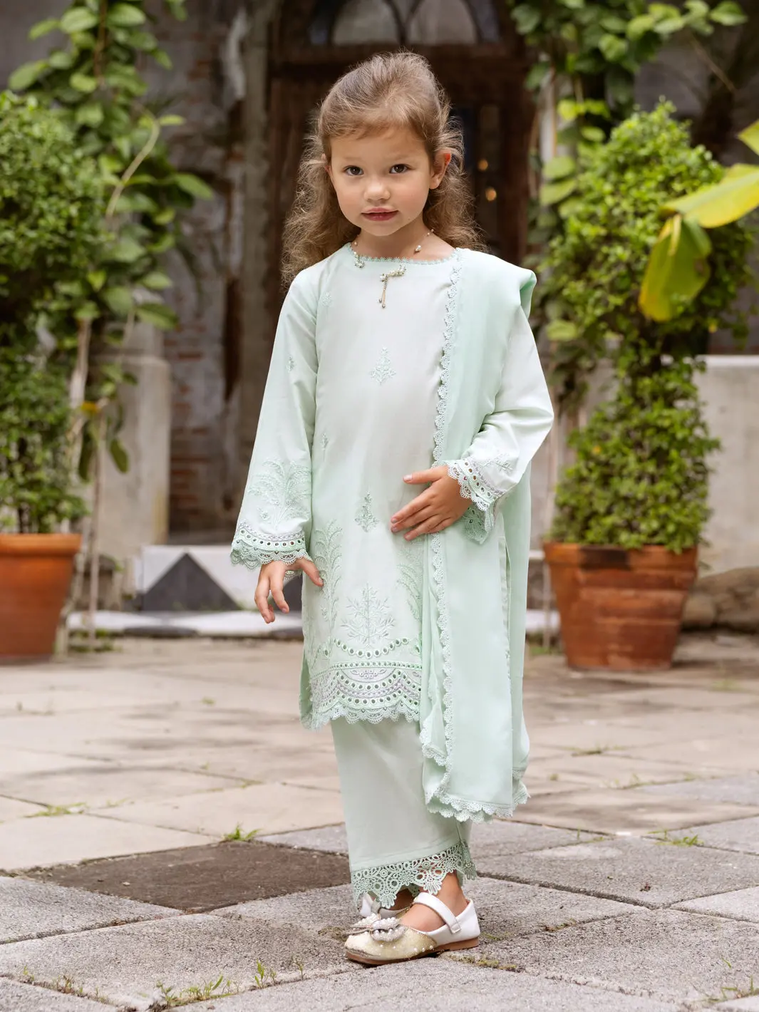 Pistachio Green Lawn 3Pc Stitched - Algr-3Ps-Ls-019 1