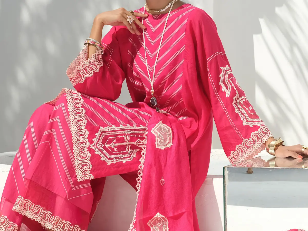 Fuchsia Swiss Voile + Khaddi Net 3Pc Stitched - Alp-3Ps-1054 4