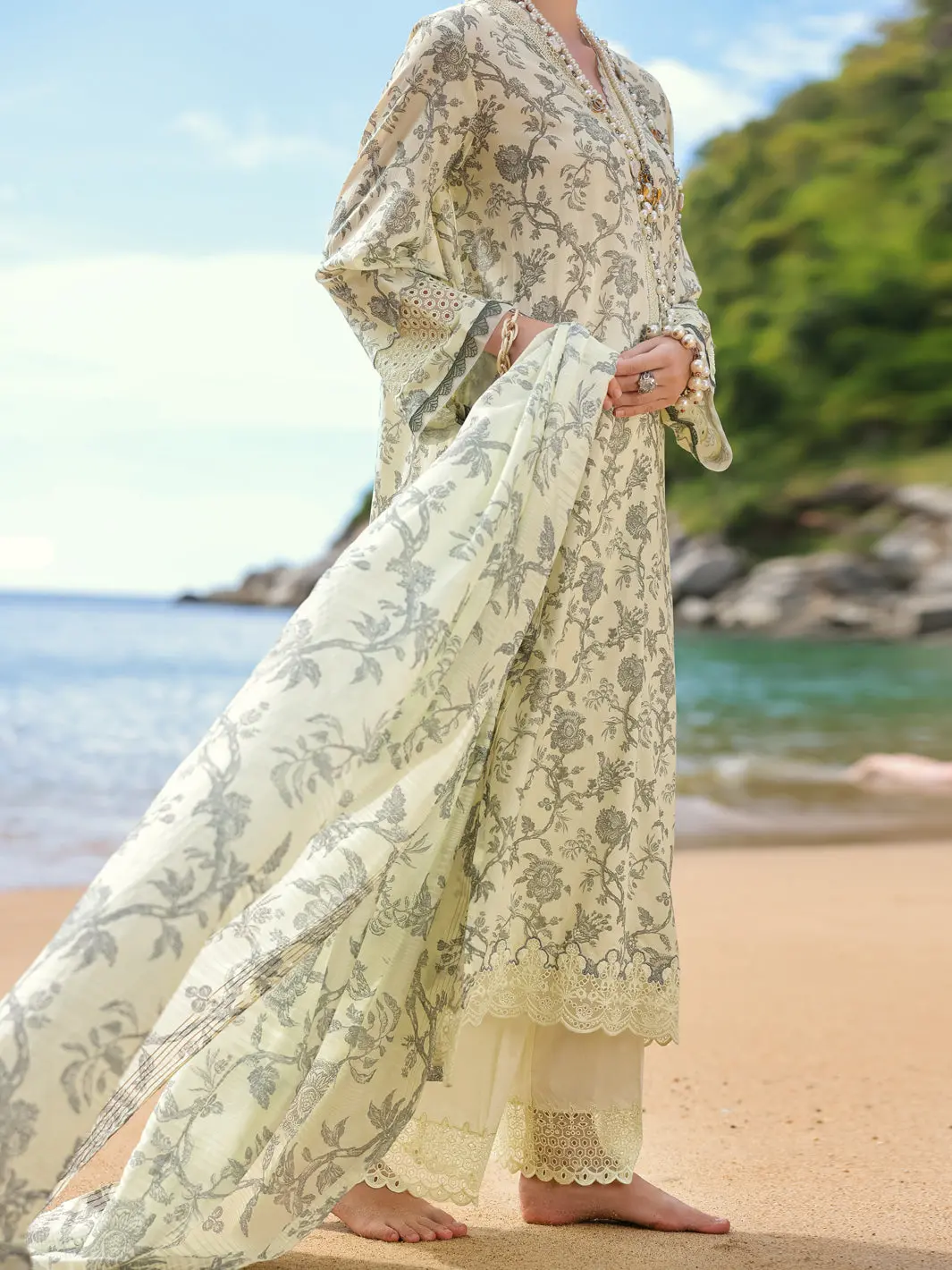 Cream Lawn 3Pc Stitched - Alp-3Ps-1806 1