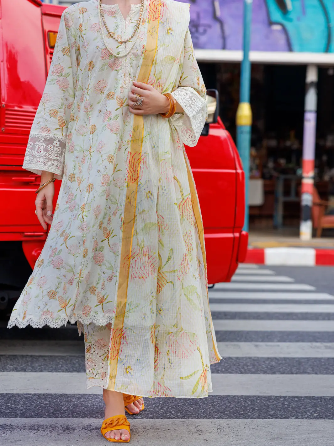 Cream Lawn 3Pc Stitched - Alp-3Ps-1842 1