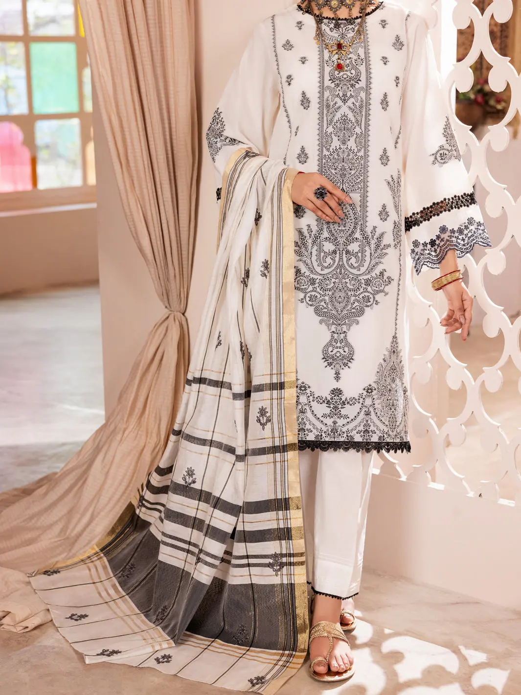 Off White Jacquard 3Pc Unstitched - Alp-3Ps-1906 1