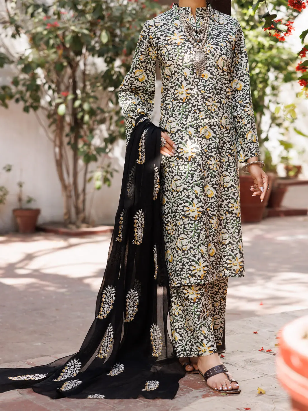 Ivory Lawn 3Pc Stitched - Alp-3Ps-2148 1