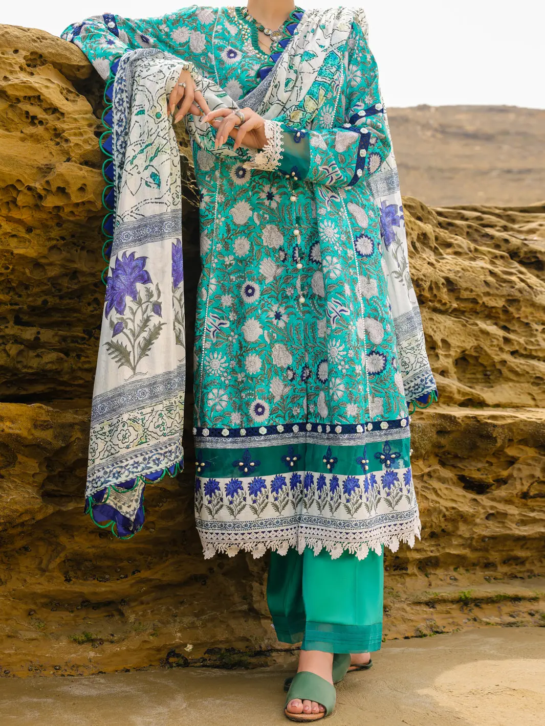 Green Lawn 2Pc Unstitched - Alp-2Ps-Slkd-Un-2260 1