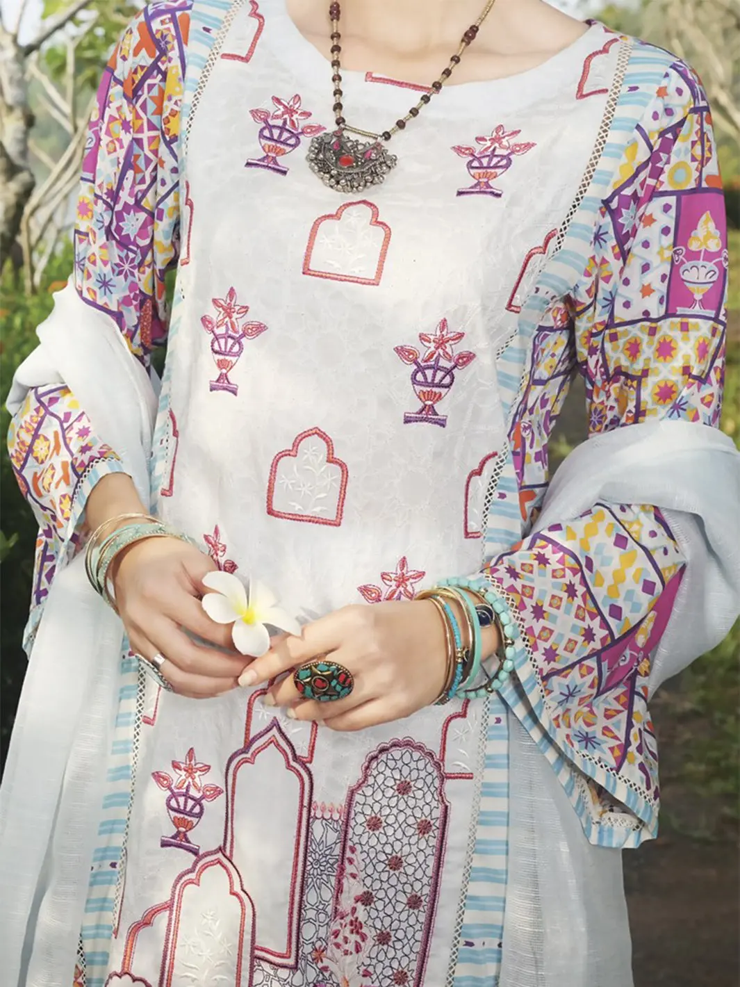 Fushia Lawn 3Pc Unstitched - Alp-616 1