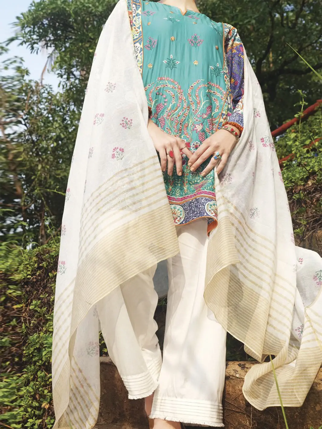 Blue Lawn 3Pc Stitched - Alp-617 1