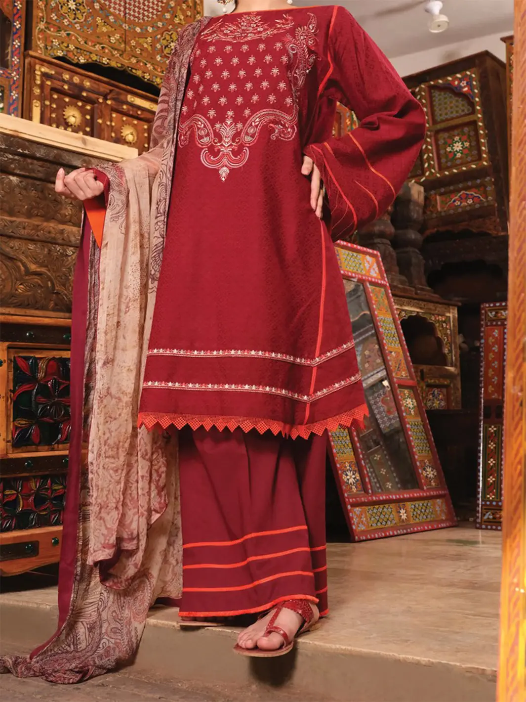 Maroon Lawn 3Pc Unstitched - Alp-739 1