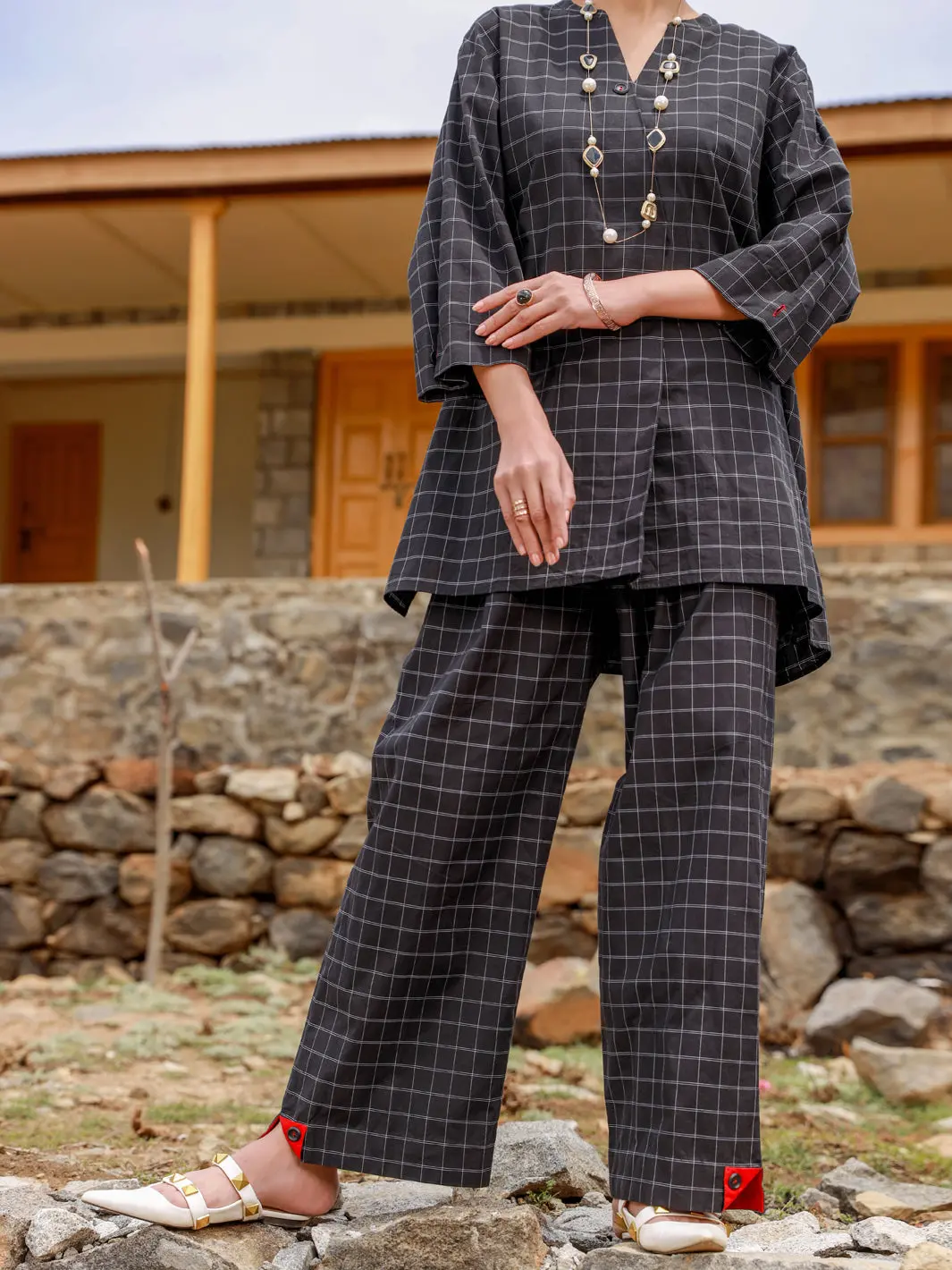 Black Cotton 2Pc Stitched - Alp-2Ps-Lks-1466 1