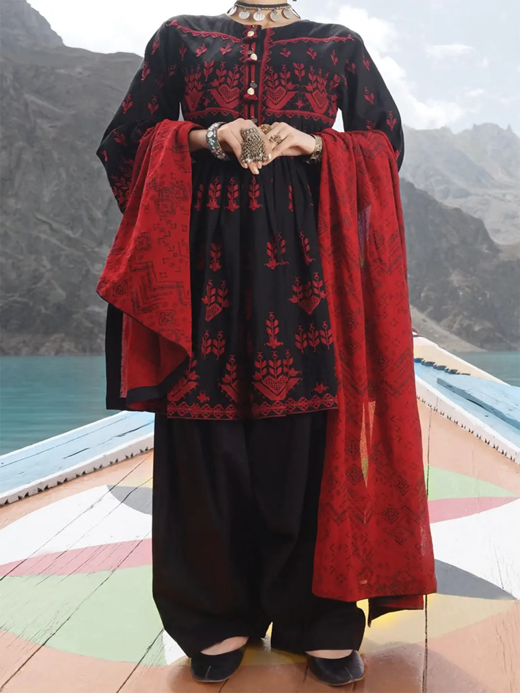 Black Khaddar 3Pc Unstitched - Awp-226 1