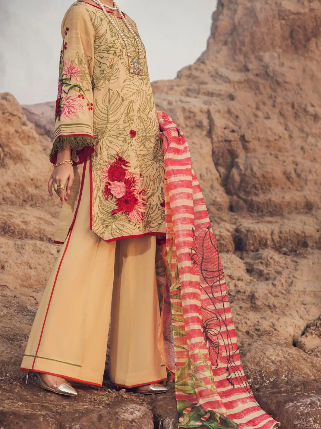 Beige Khaddar 3Pc Stitched - Awp-3Ps-350 1