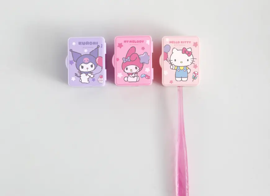 Hello Kitty And Friends Amusement Park Toothbrush Holders (2 Pack) 2