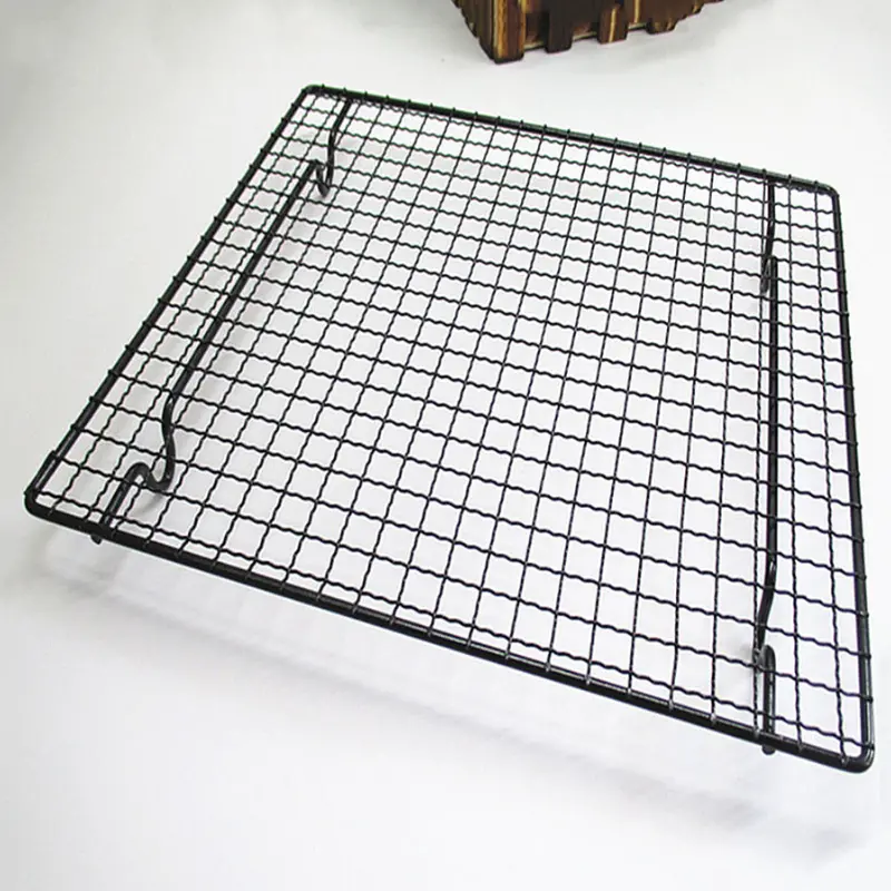 Kitchen Metal Baking And Cooling Rack 1
