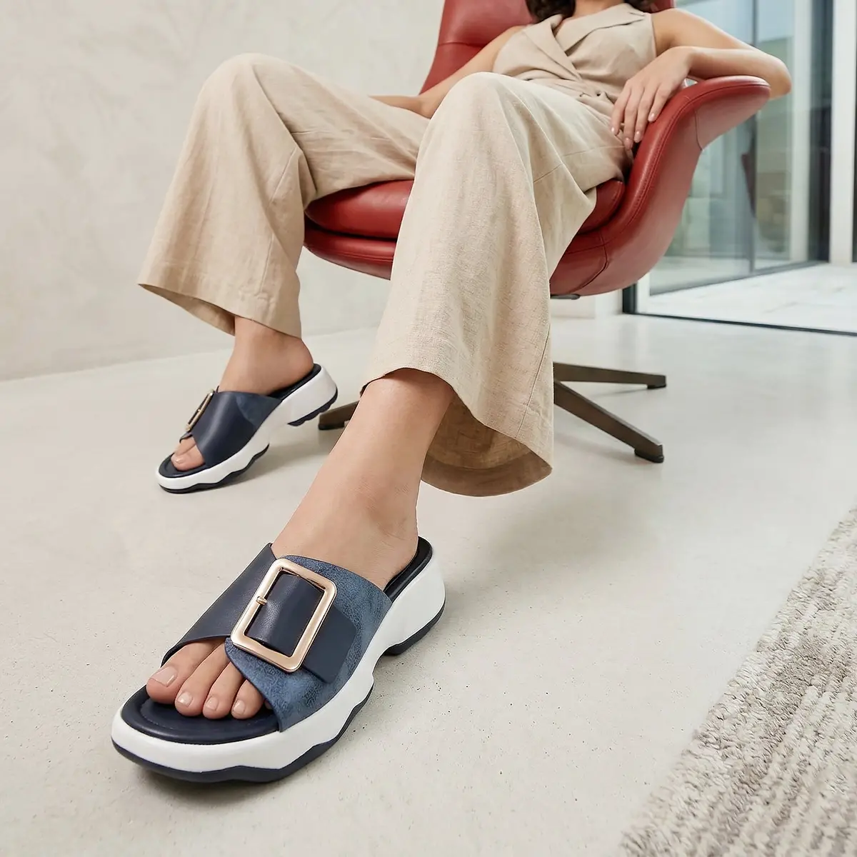 Women's Comfortable Slippers 1