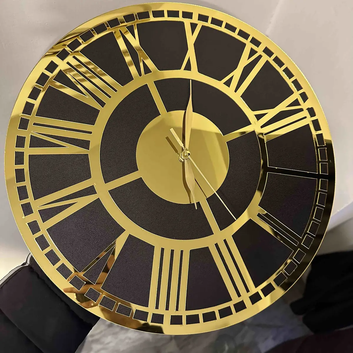 Premium Majestic Roman Clock 1