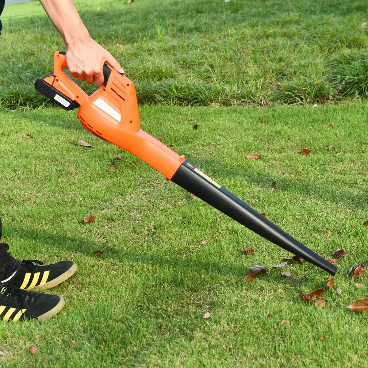 Powerful 20V Cordless Battery Powered Leaf Blower 1