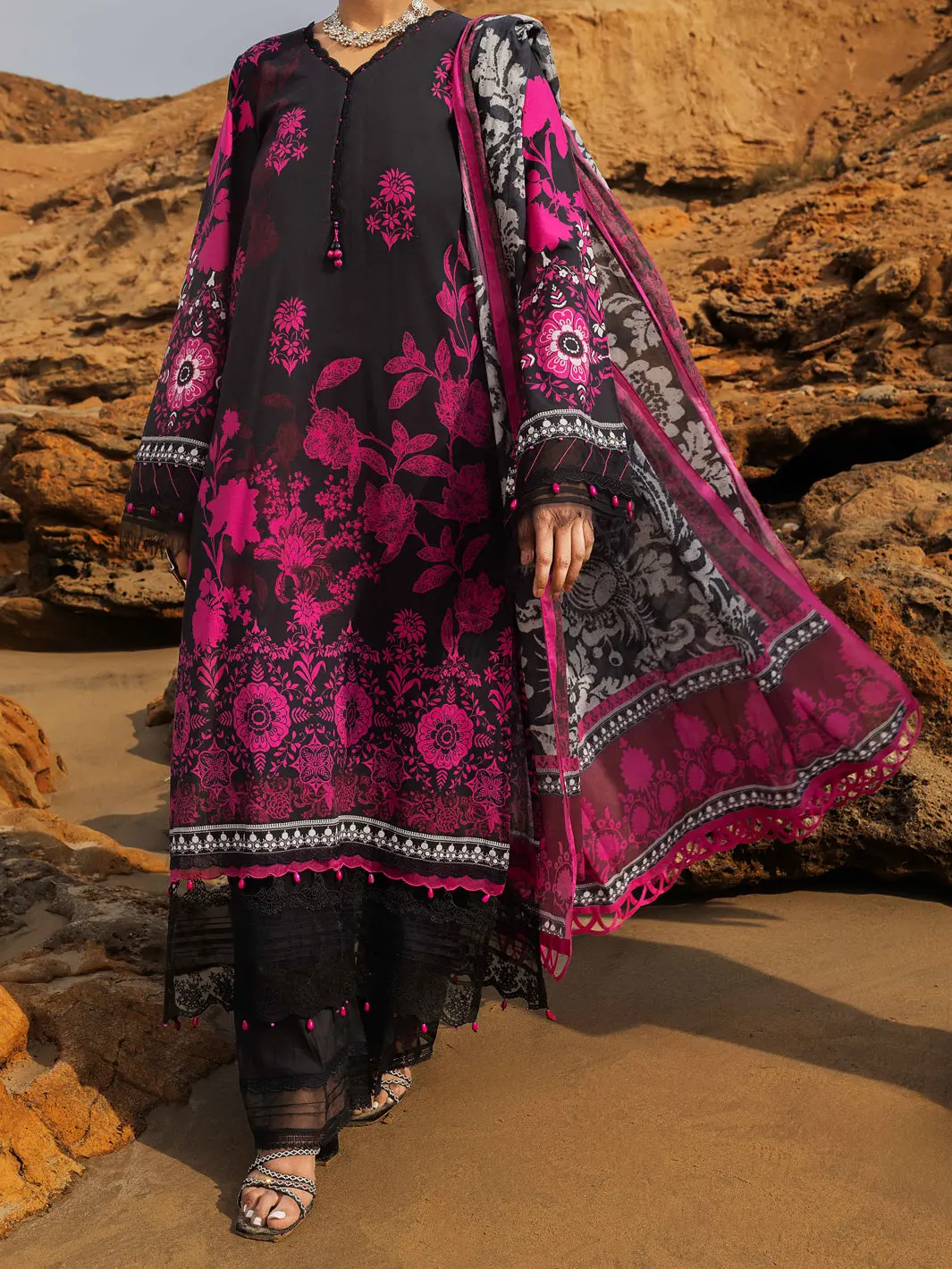 Black Lawn 2Pc Unstitched - Alp-2Ps-Slkd-Un-2255 1