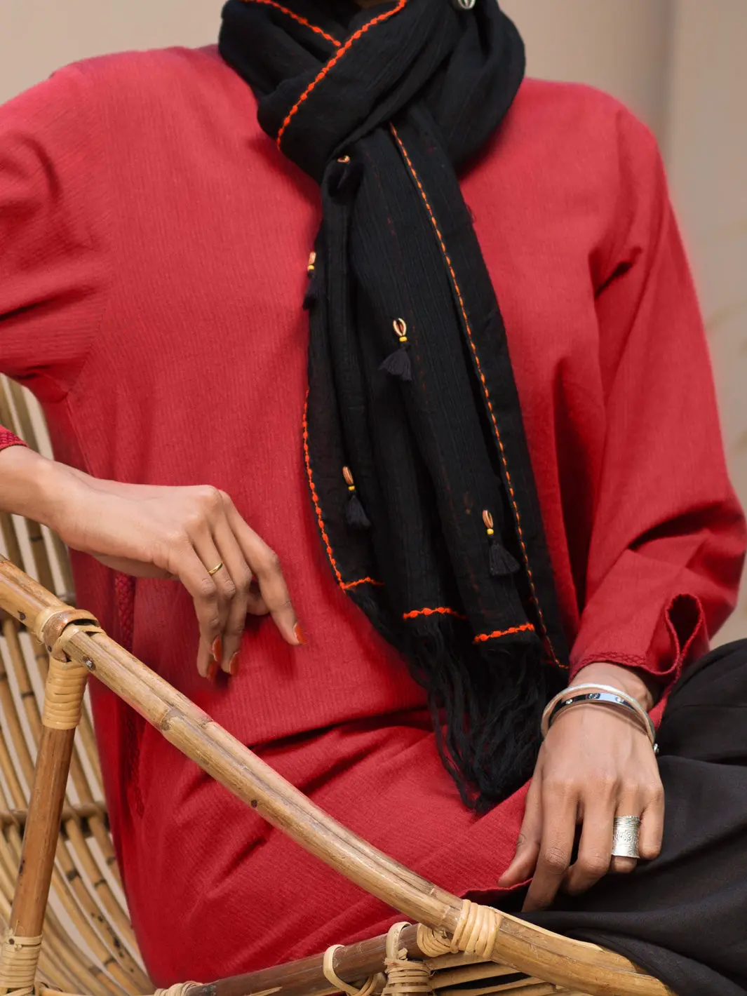 Black Hand-Woven Cotton Silk Women Stole - Alcr-St-1001 1